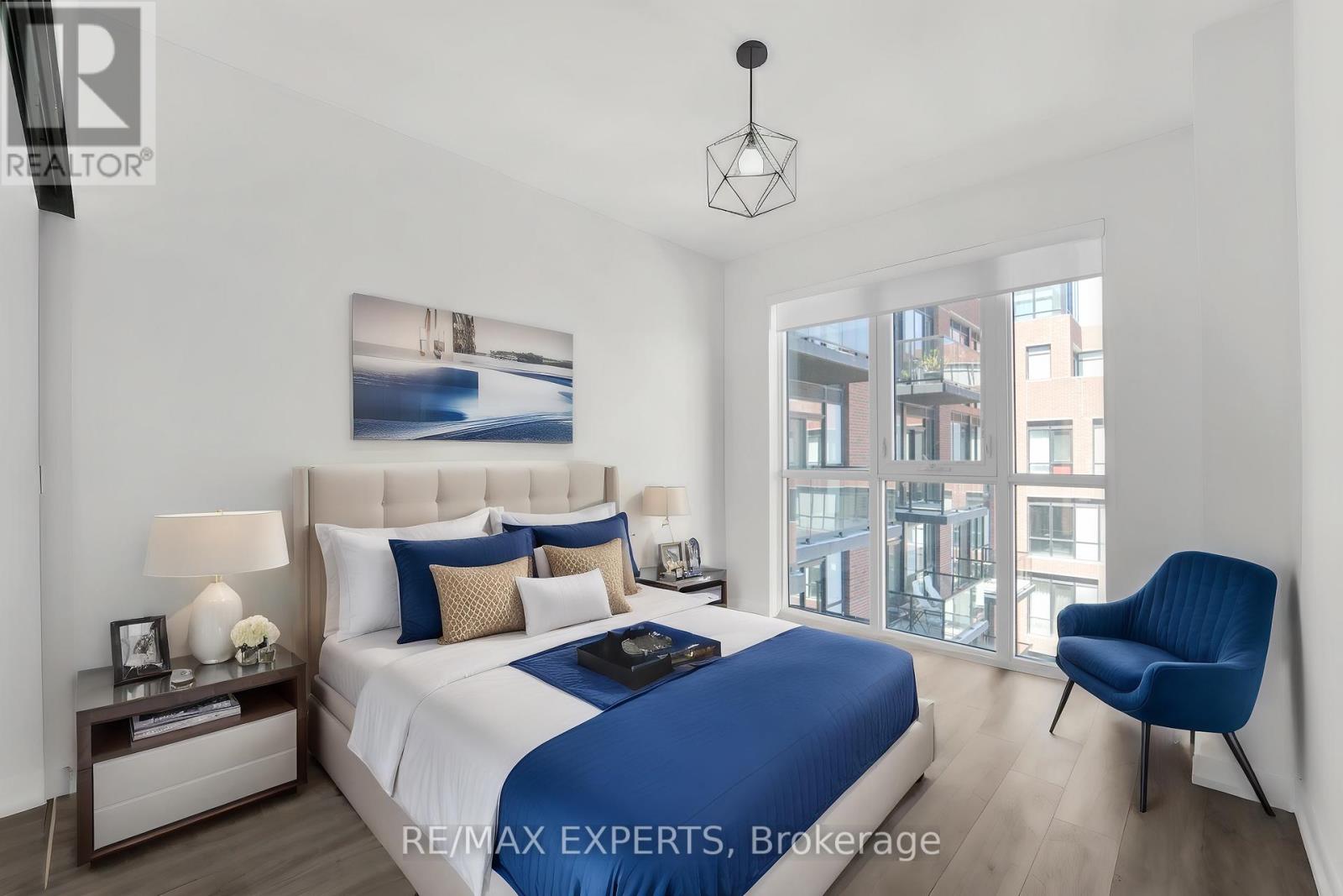 811 - 2300 St Clair Avenue W, Toronto, Ontario  M6N 1K8 - Photo 12 - W12416548
