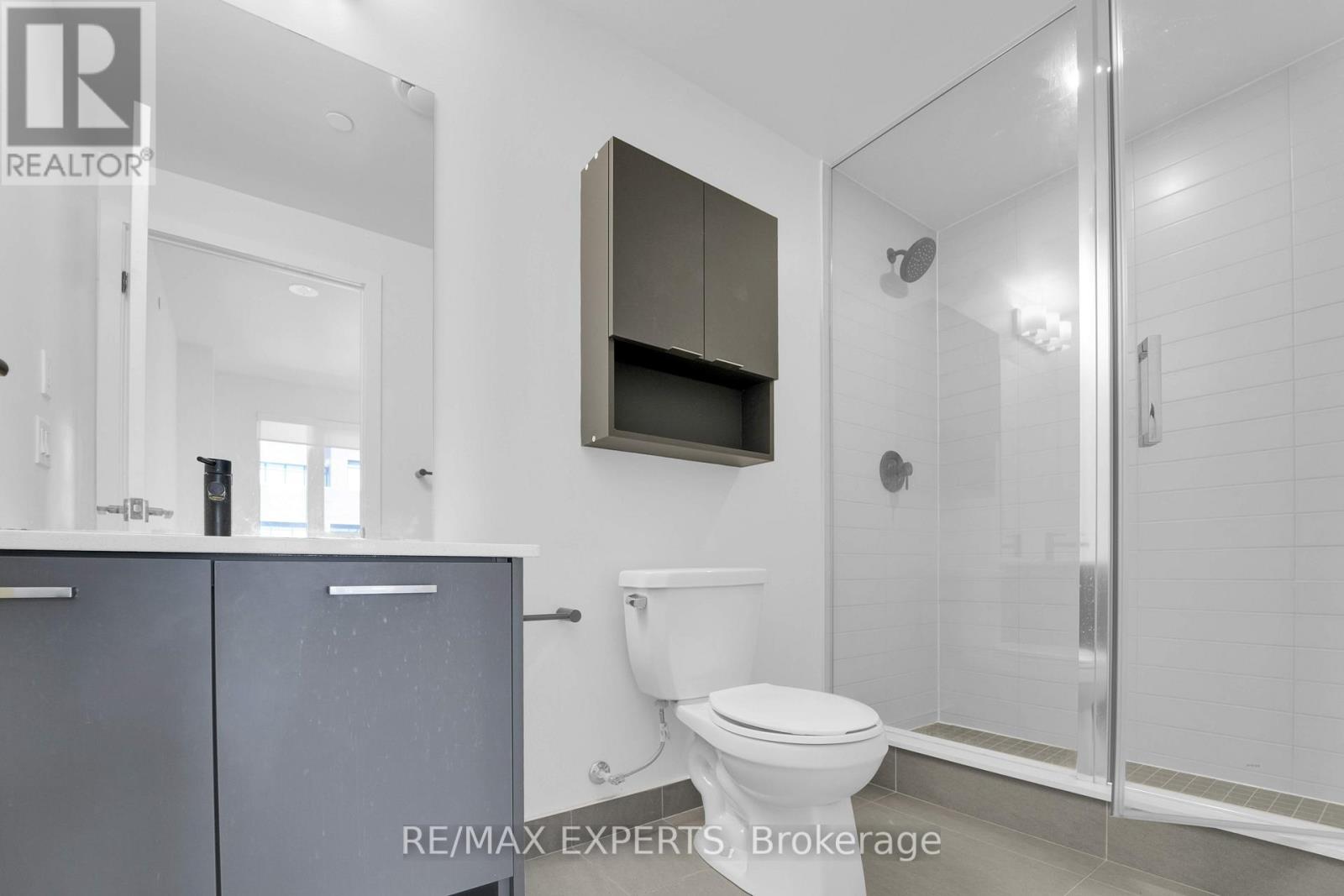 811 - 2300 St Clair Avenue W, Toronto, Ontario  M6N 1K8 - Photo 16 - W12416548