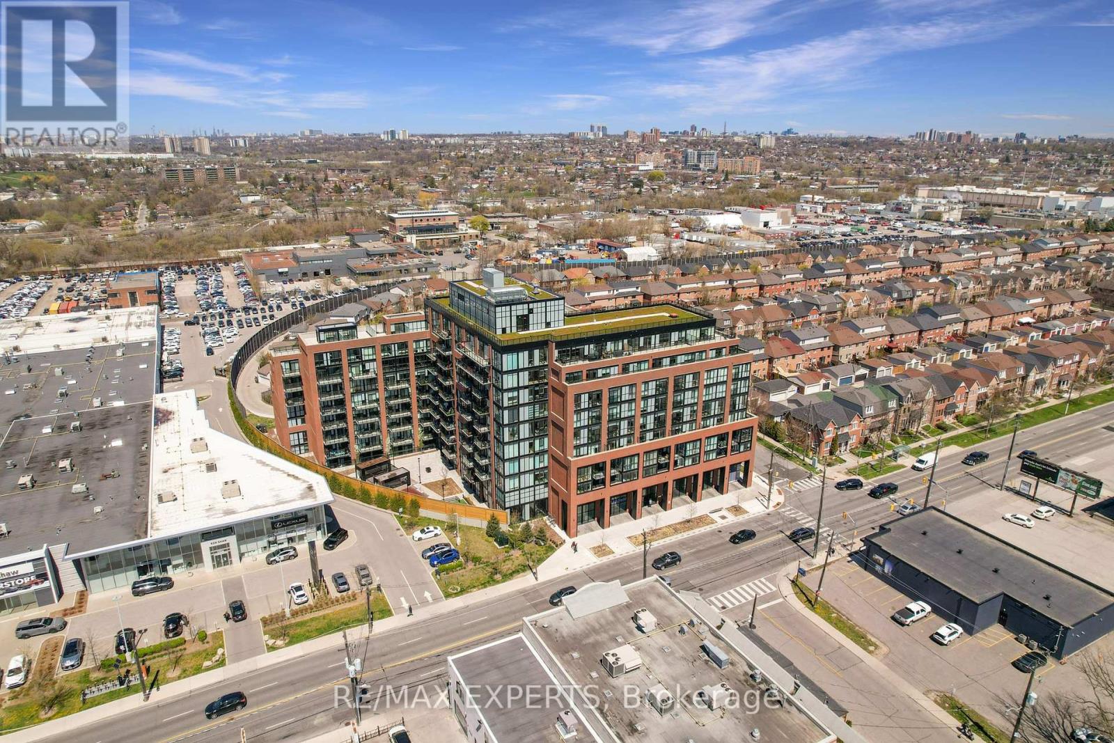 811 - 2300 St Clair Avenue W, Toronto, Ontario  M6N 1K8 - Photo 29 - W12416548