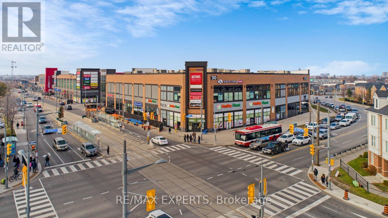 811 - 2300 St Clair Avenue W, Toronto, Ontario  M6N 1K8 - Photo 36 - W12416548
