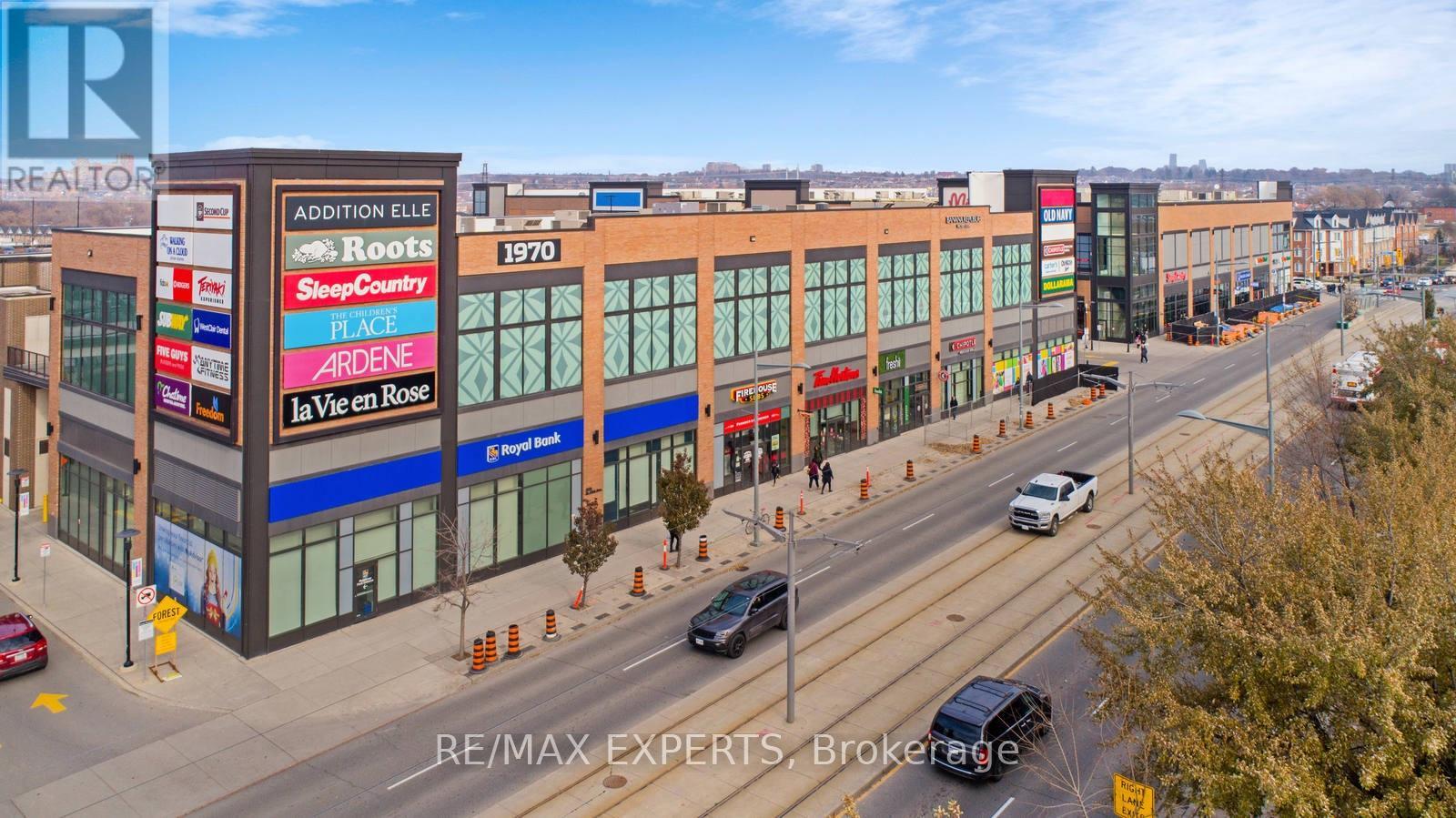 811 - 2300 St Clair Avenue W, Toronto, Ontario  M6N 1K8 - Photo 37 - W12416548