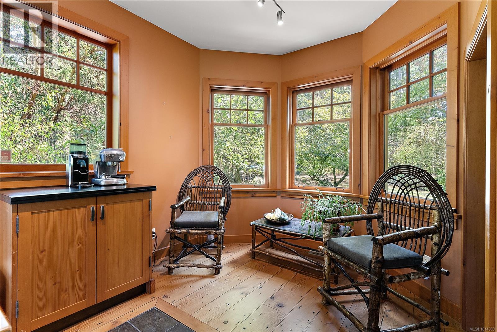 Property at 800 Bardsey Lane image 3
