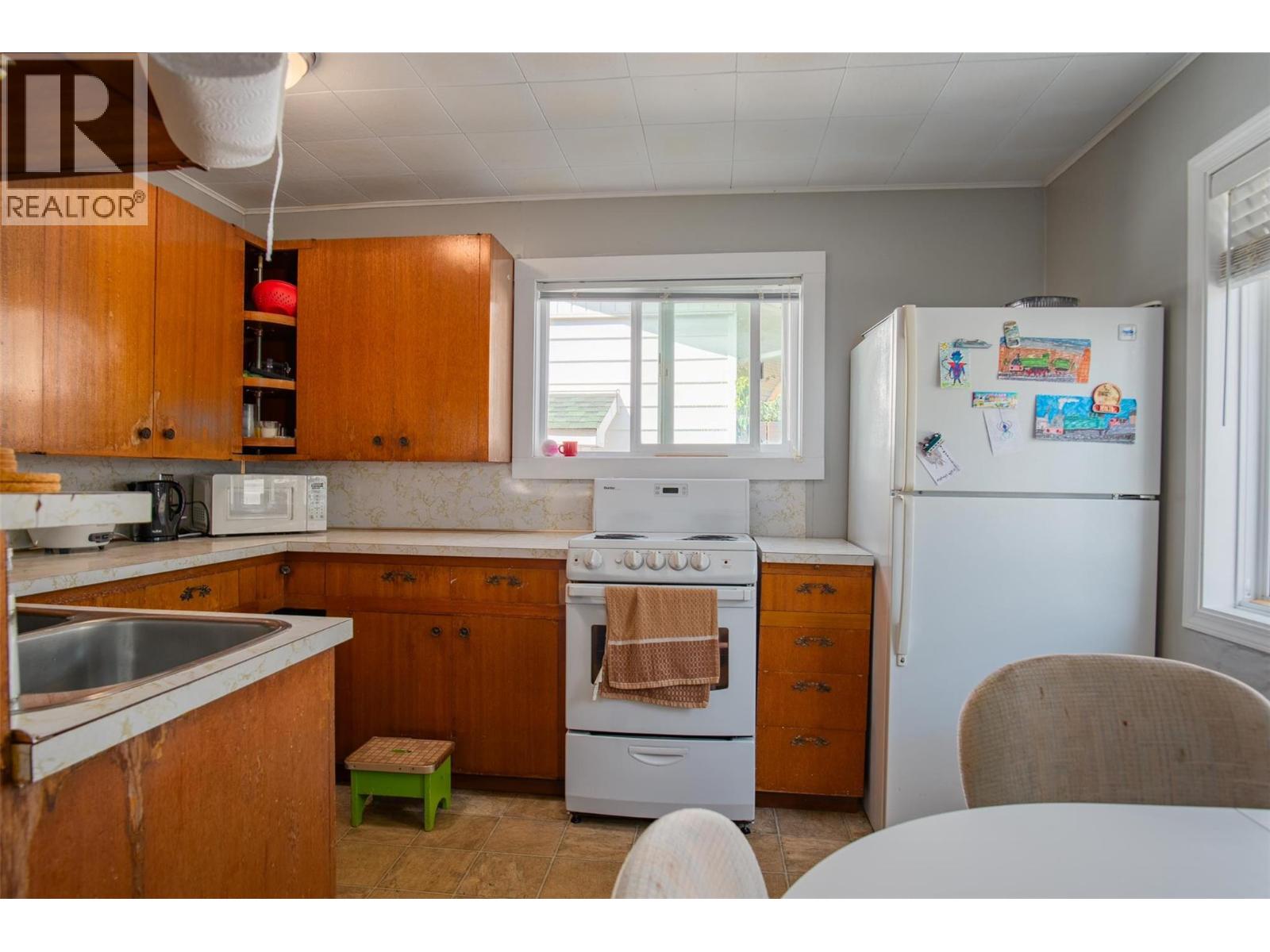 1338 Third Avenue, Trail, British Columbia  V1R 1P4 - Photo 27 - 10363500
