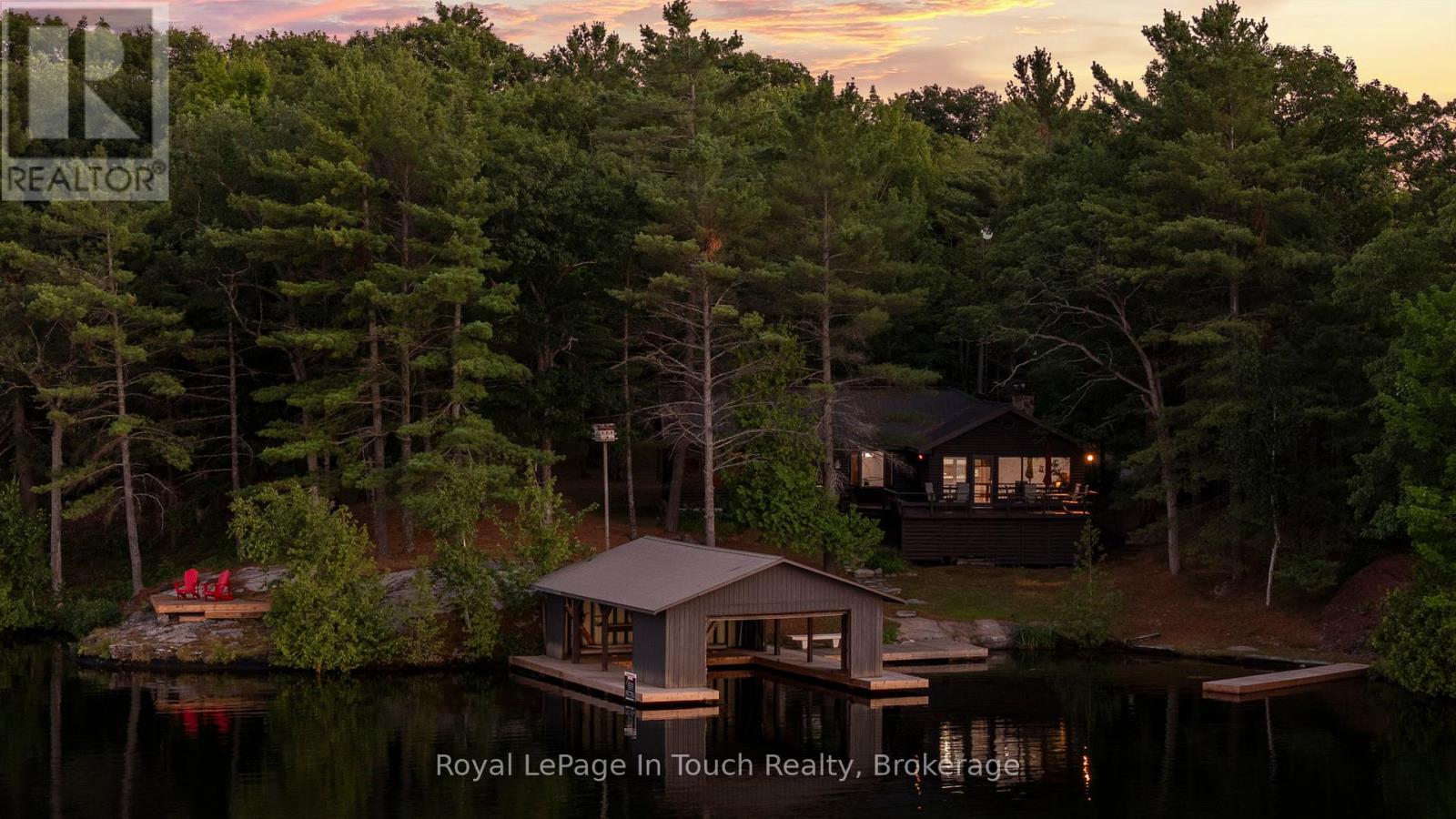 211 Pickerel Point Road, Georgian Bay, Ontario  L0K 1S0 - Photo 2 - X12416558