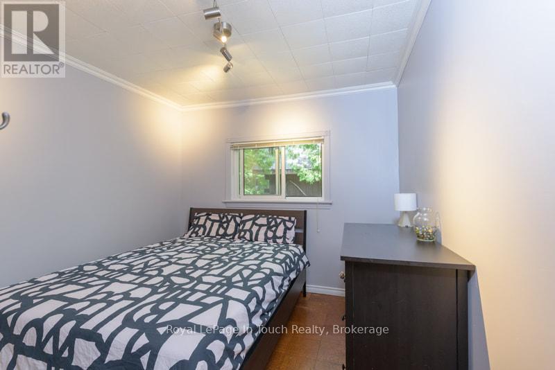 211 Pickerel Point Road, Georgian Bay, Ontario  L0K 1S0 - Photo 35 - X12416558