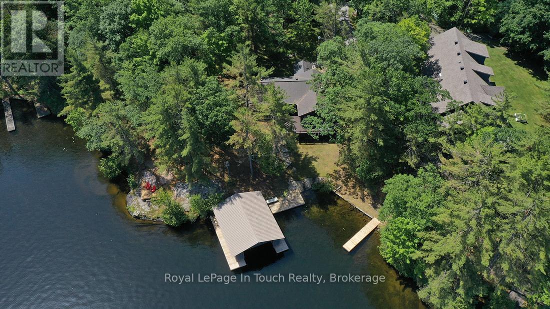 211 Pickerel Point Road, Georgian Bay, Ontario  L0K 1S0 - Photo 40 - X12416558