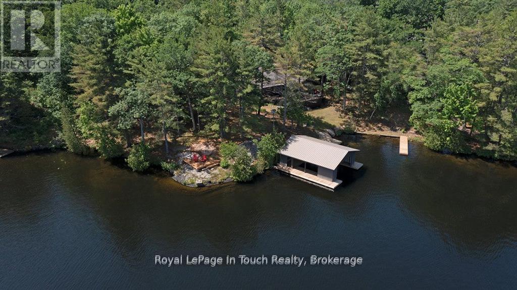 211 Pickerel Point Road, Georgian Bay, Ontario  L0K 1S0 - Photo 7 - X12416558