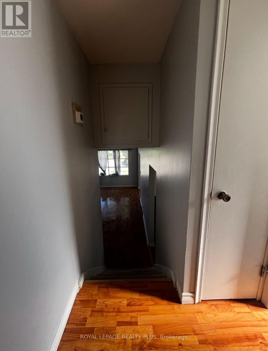 1458 Queen's Boulevard, Kitchener, Ontario  N2M 1E2 - Photo 7 - X12416511