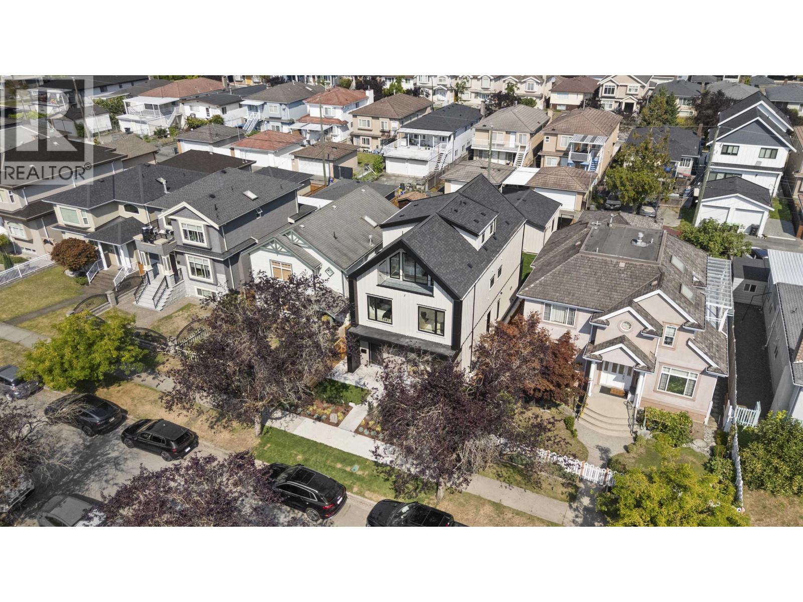 1 3563 E 25th Avenue, Vancouver, British Columbia  V5R 1K3 - Photo 3 - R3050231