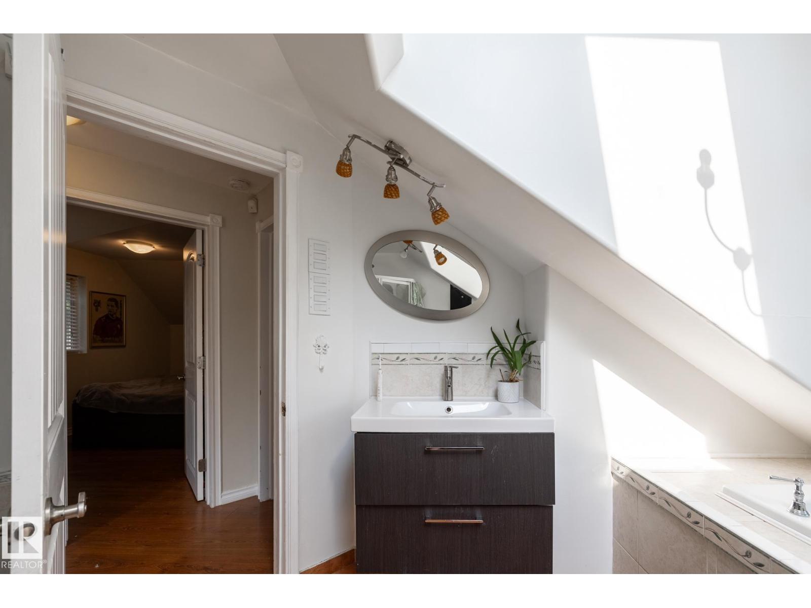 11415 85 St Nw, Edmonton, Alberta  T5B 3E1 - Photo 45 - E4458345