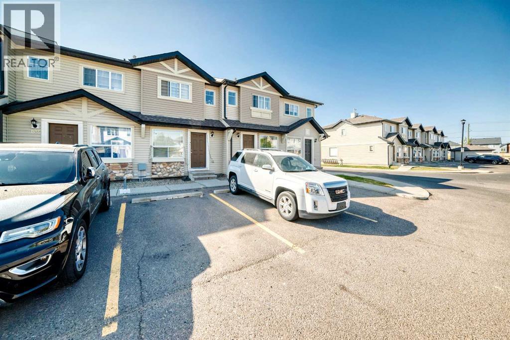 115 Saddlebrook Point NE, Calgary, Alberta