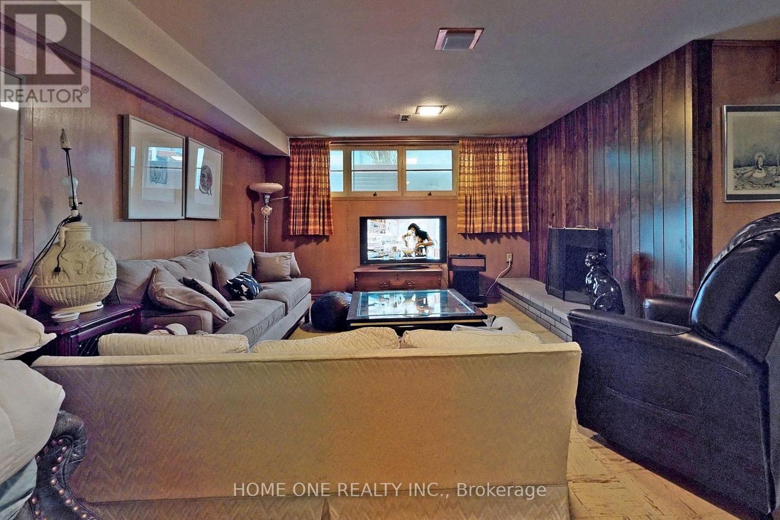 26 Harrison Road, Toronto, Ontario  M2L 1V4 - Photo 21 - C12416550