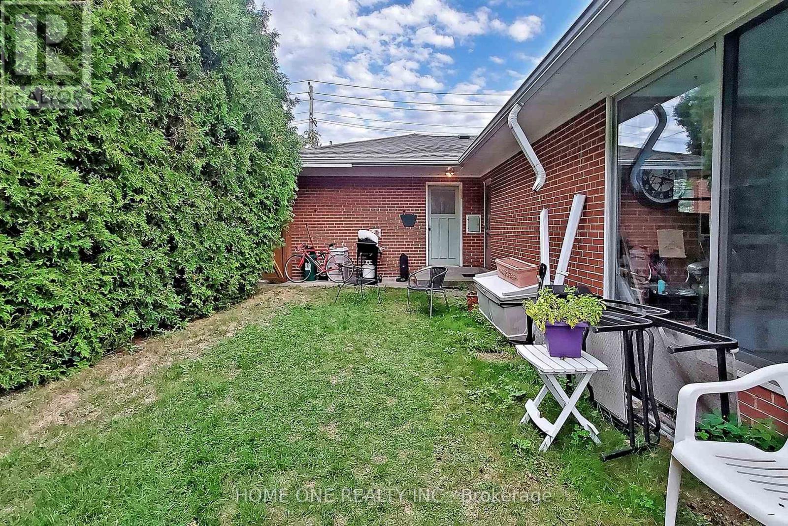 26 Harrison Road, Toronto, Ontario  M2L 1V4 - Photo 38 - C12416550