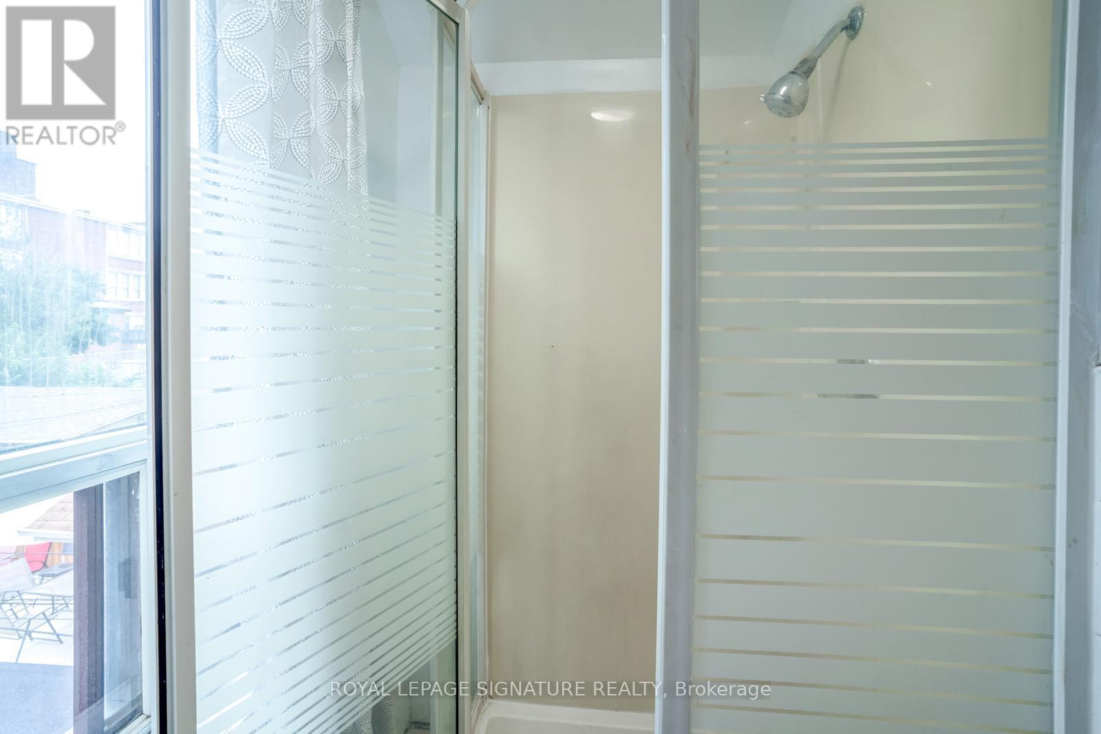 66 Euclid Avenue, Toronto, Ontario  M6J 2J9 - Photo 20 - C12416565