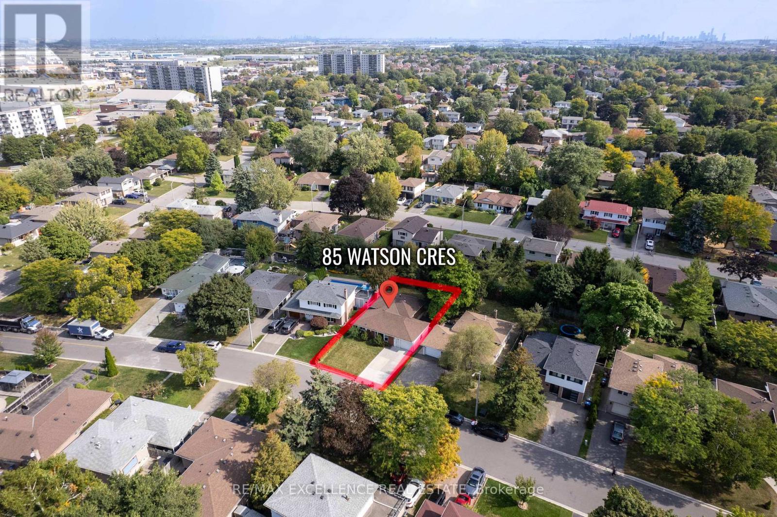 85 Watson Crescent, Brampton (Brampton East), Ontario  L6W 1E5 - Photo 2 - W12416535