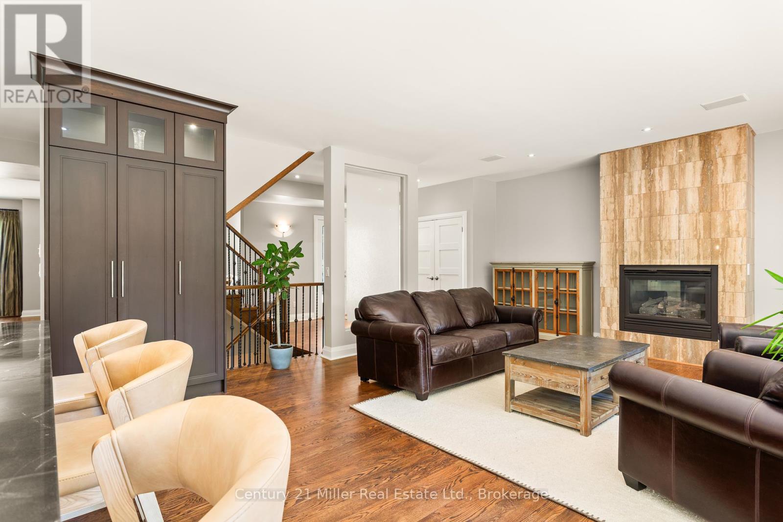 412 Maple Grove Drive, Oakville, Ontario  L6J 4V7 - Photo 14 - W12415811