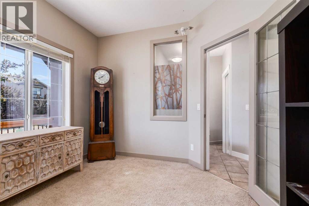 35 Bridlecrest Manor Sw, Calgary, Alberta  T2Y 4Y4 - Photo 4 - A2250180