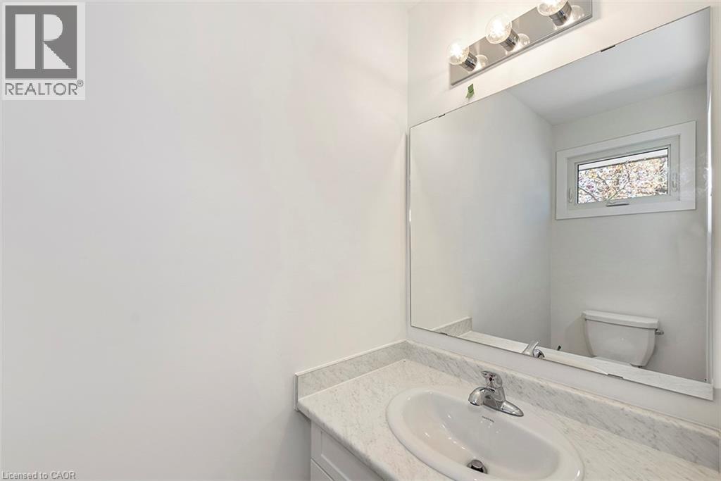 20 Anna Capri Drive Unit# 8, Hamilton, Ontario  L8W 1M6 - Photo 12 - 40771906