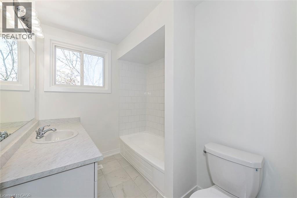 20 Anna Capri Drive Unit# 8, Hamilton, Ontario  L8W 1M6 - Photo 14 - 40771906