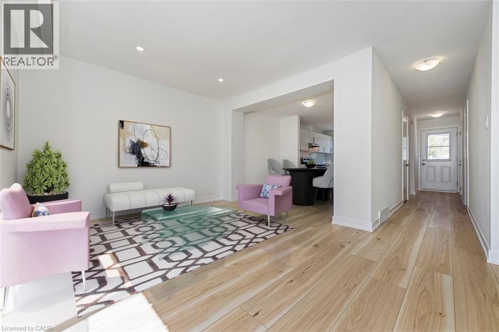 20 Anna Capri Drive Unit# 8, Hamilton, Ontario  L8W 1M6 - Photo 2 - 40771906