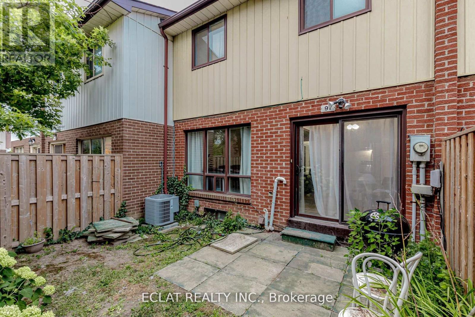 91 - 91 Baronwood Court, Brampton, Ontario  L6V 3H7 - Photo 34 - W12416555