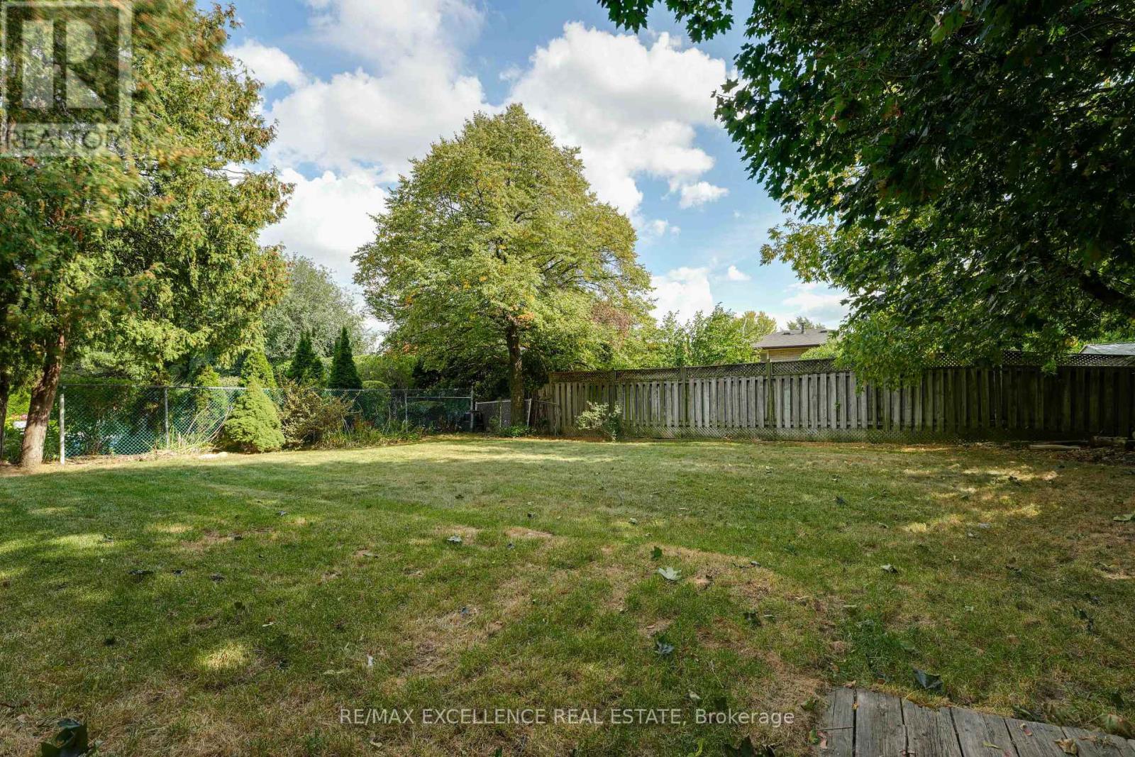 85 Watson Crescent, Brampton (Brampton East), Ontario  L6W 1E5 - Photo 29 - W12416535