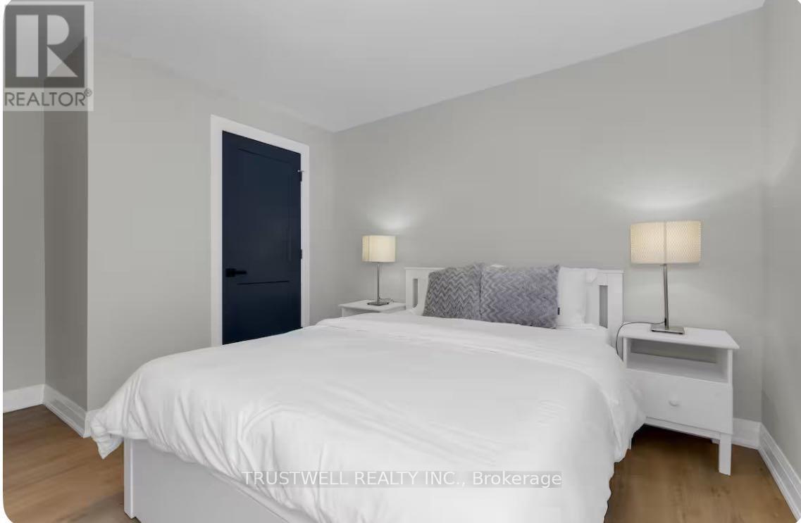 4440 Huron Street, Niagara Falls, Ontario  L2E 2G9 - Photo 19 - X12416567