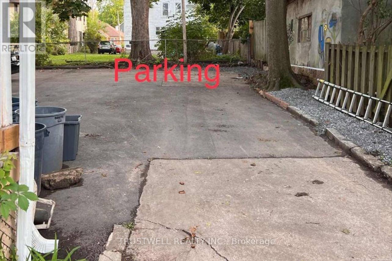 4440 Huron Street, Niagara Falls, Ontario  L2E 2G9 - Photo 27 - X12416567