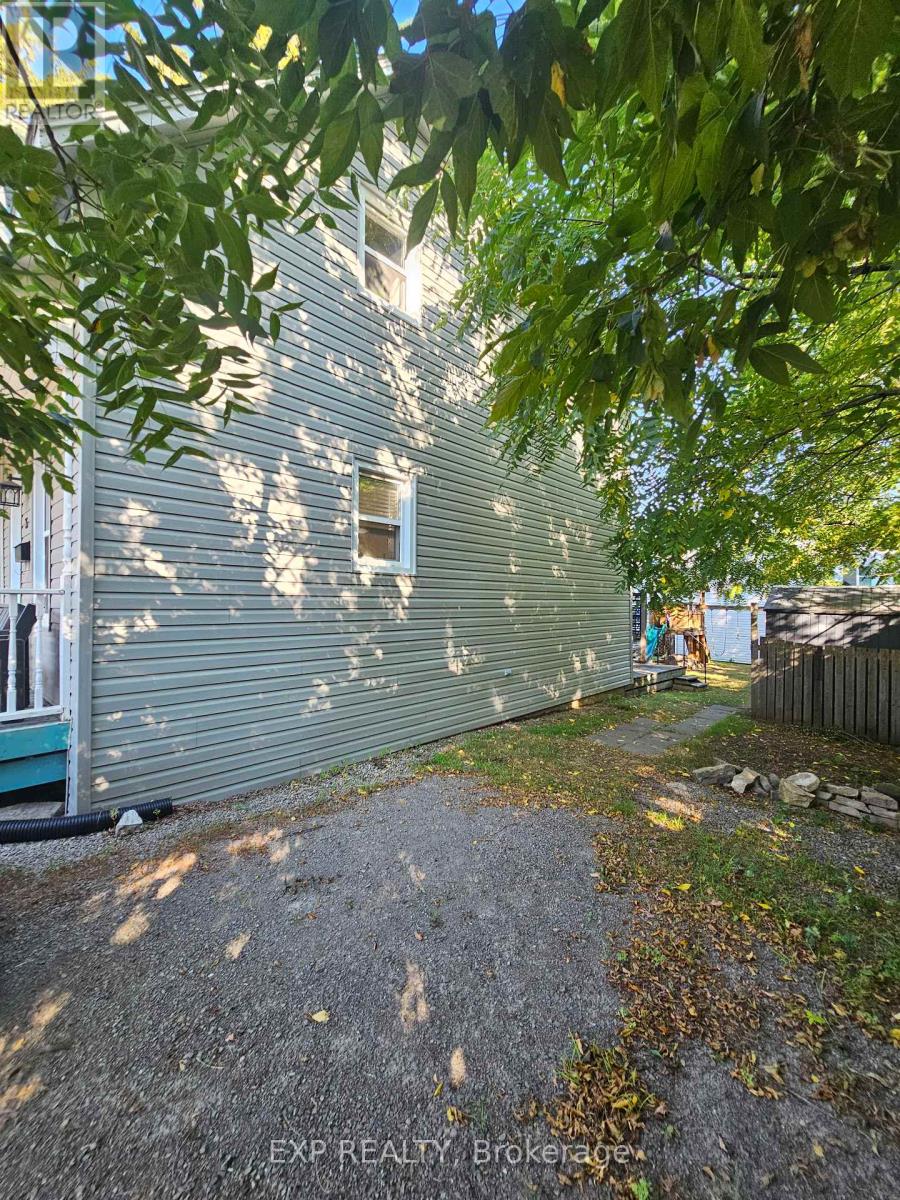 33-35 Havelock Street, Brockville, Ontario  K6V 4L8 - Photo 20 - X12416605
