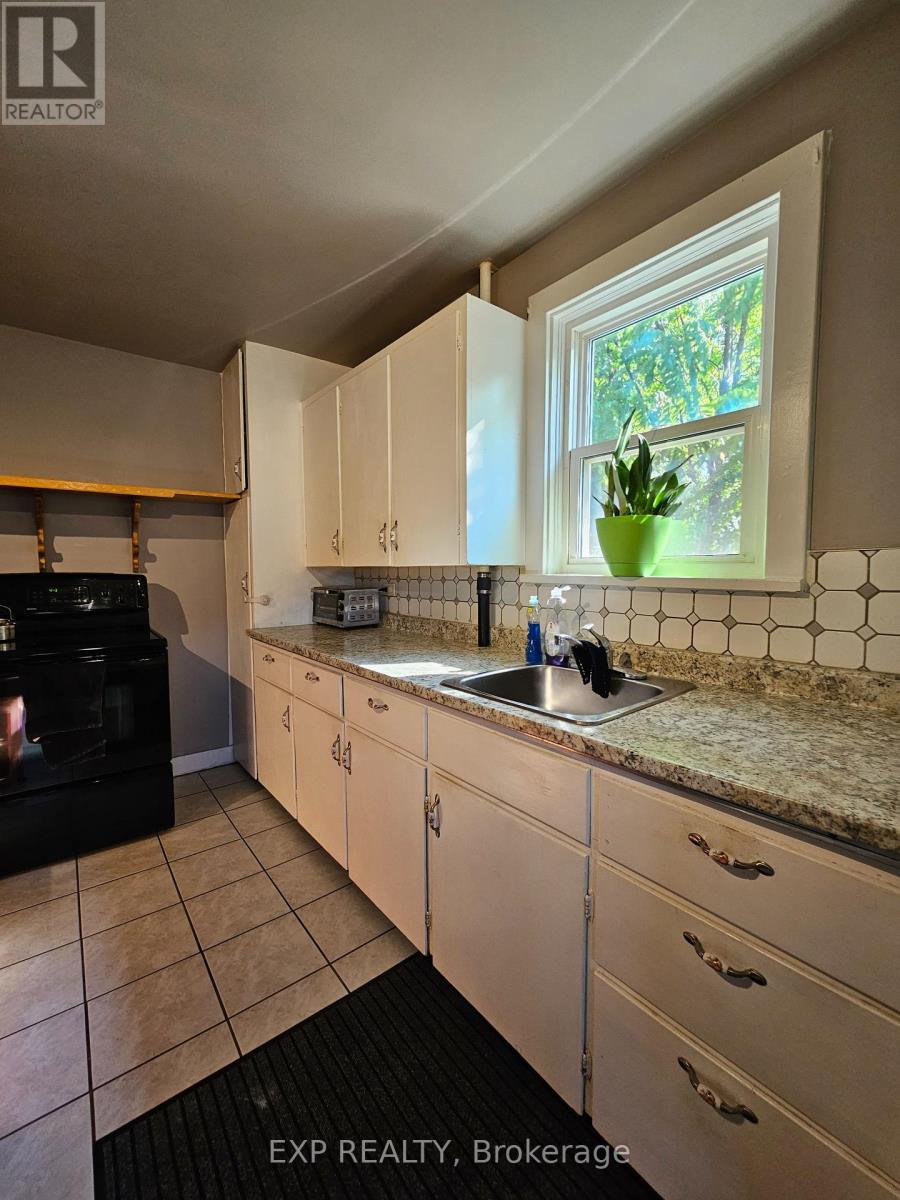 33-35 Havelock Street, Brockville, Ontario  K6V 4L8 - Photo 28 - X12416605