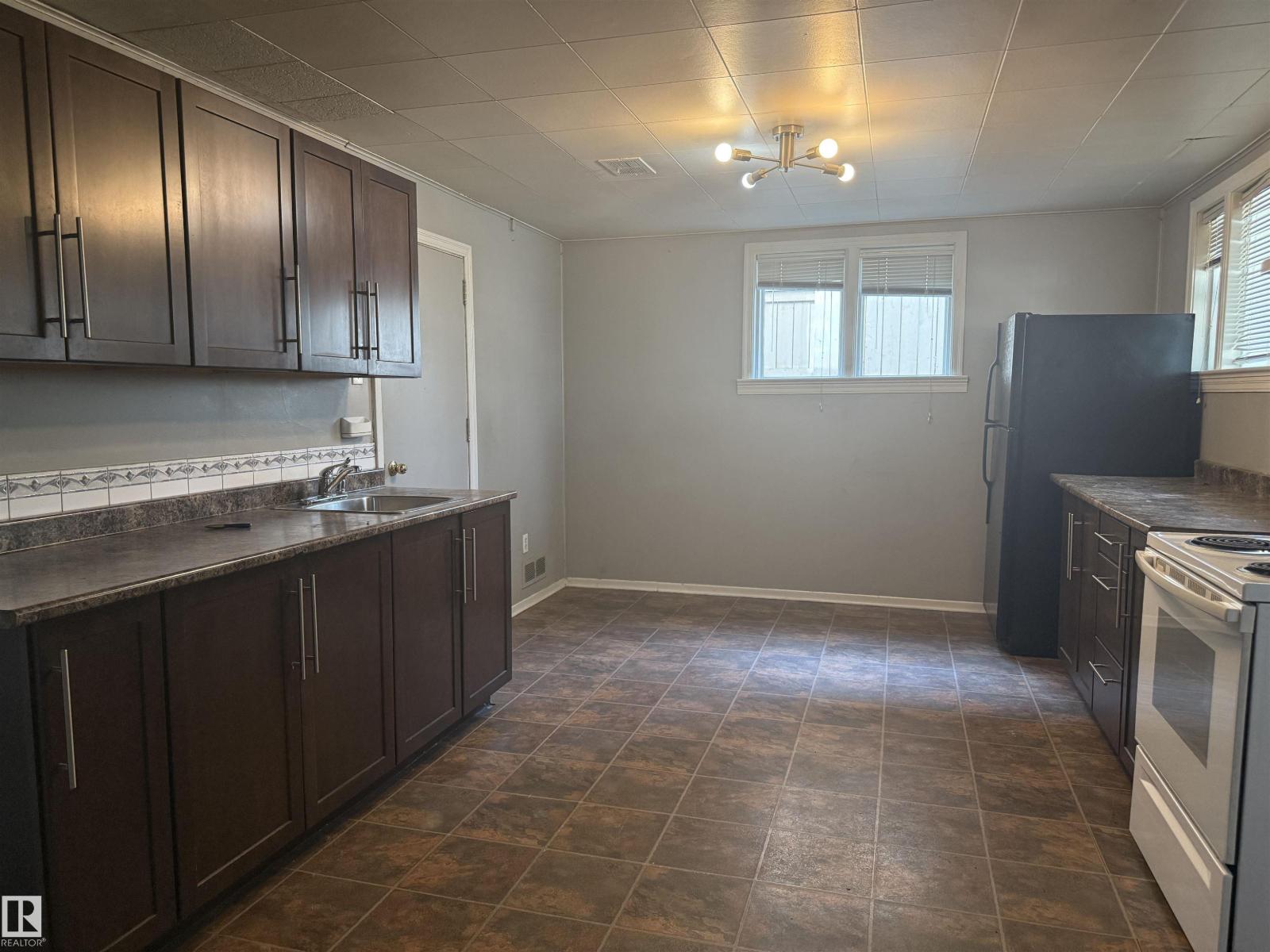 12637 70 St Nw, Edmonton, Alberta  T6L 3R6 - Photo 10 - E4458706