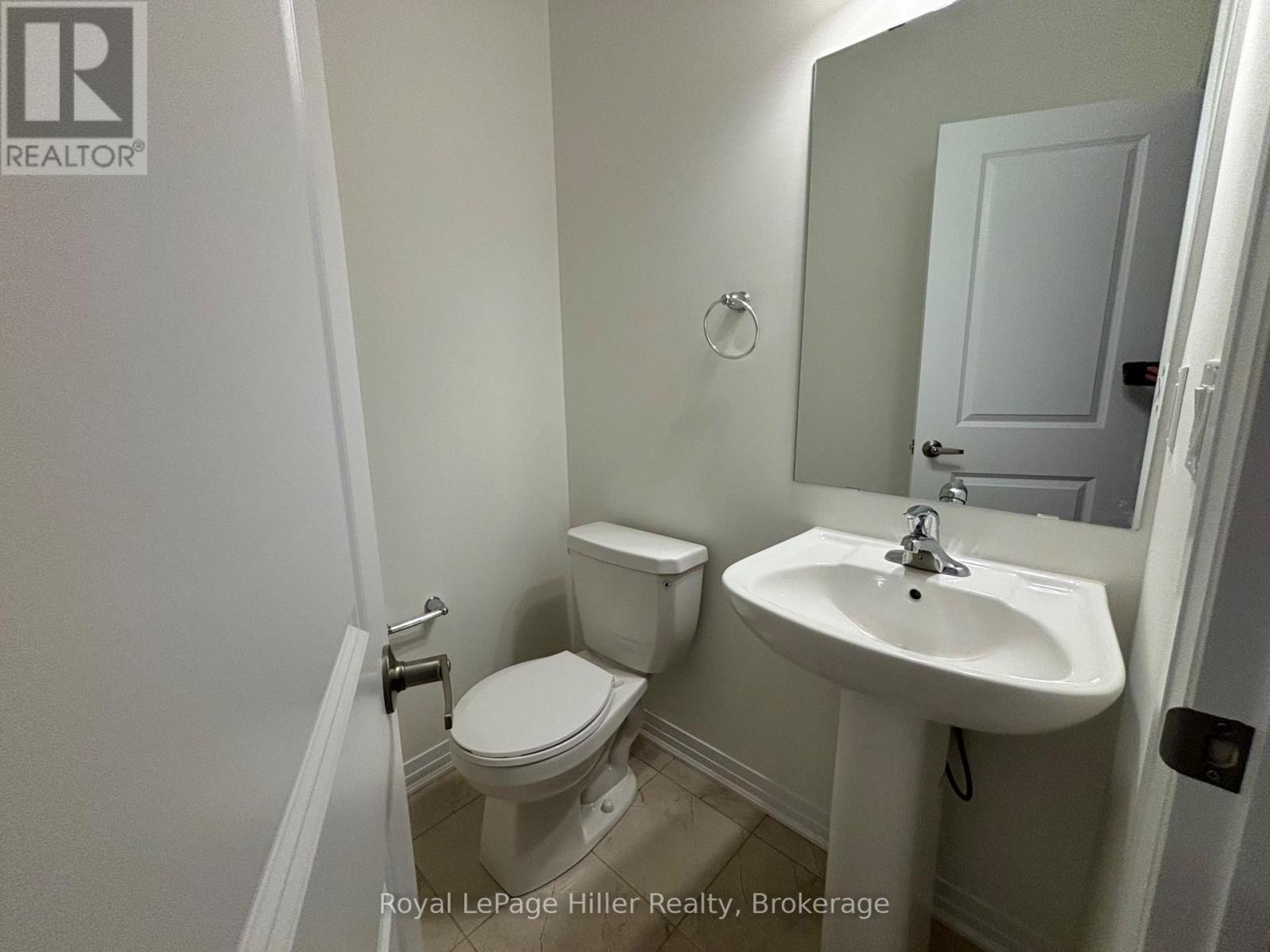 12 Poett Avenue, Stratford, Ontario  N5A 0M2 - Photo 3 - X12403924