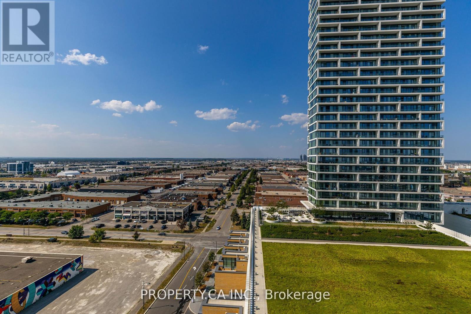 1711 - 5 Buttermill Avenue, Vaughan, Ontario  L5W 1B6 - Photo 4 - N12416587