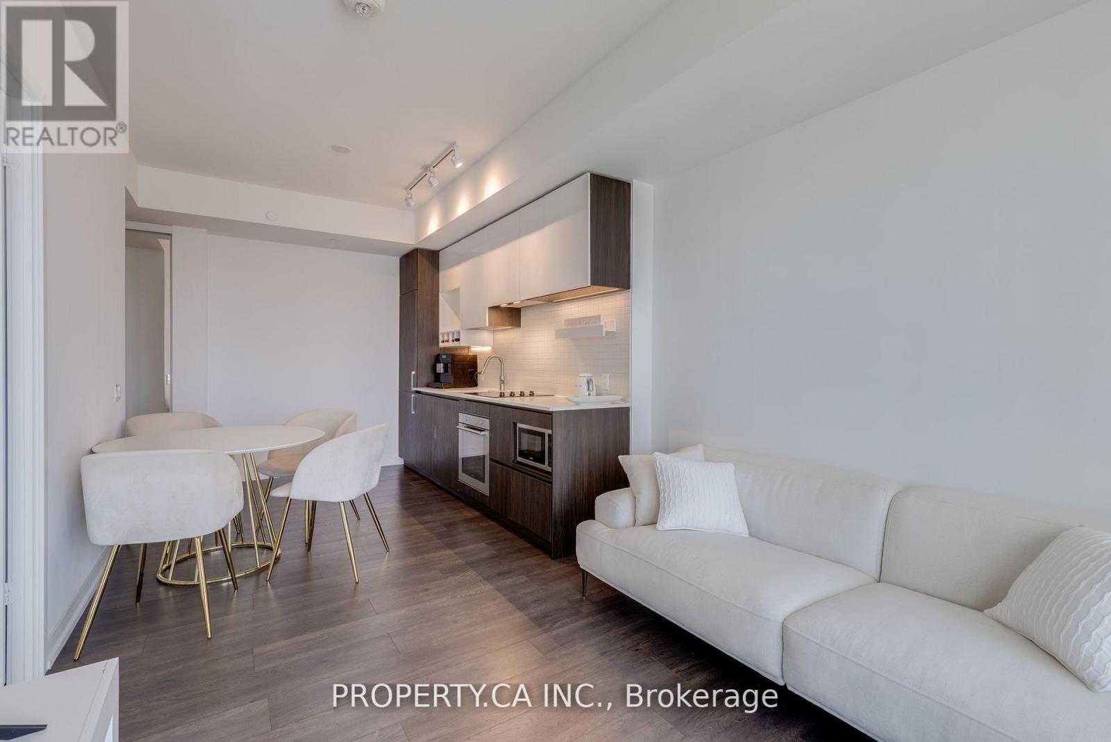 1711 - 5 Buttermill Avenue, Vaughan, Ontario  L5W 1B6 - Photo 8 - N12416587