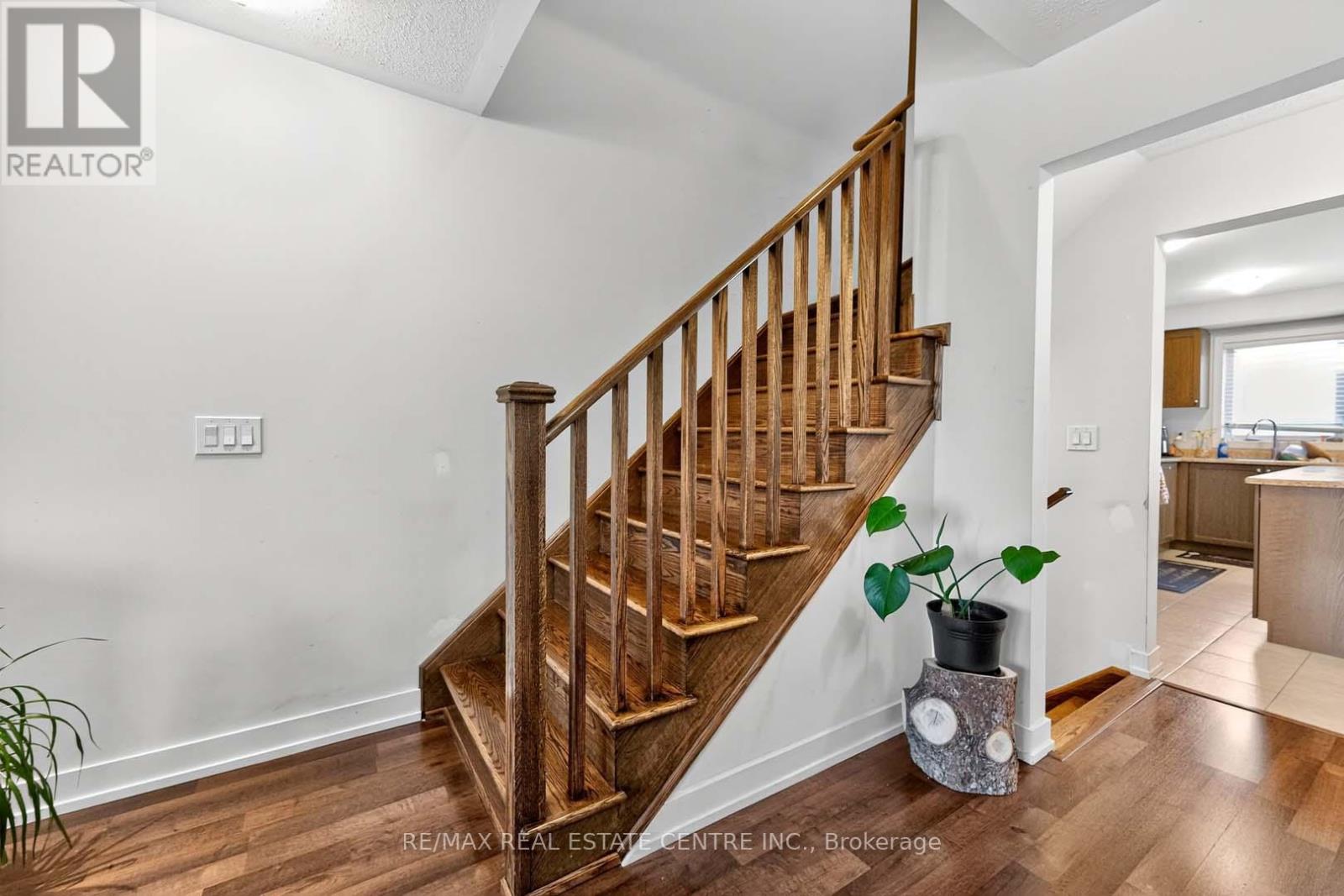 164 Inspire Boulevard, Brampton, Ontario  L6R 3X7 - Photo 21 - W12416601