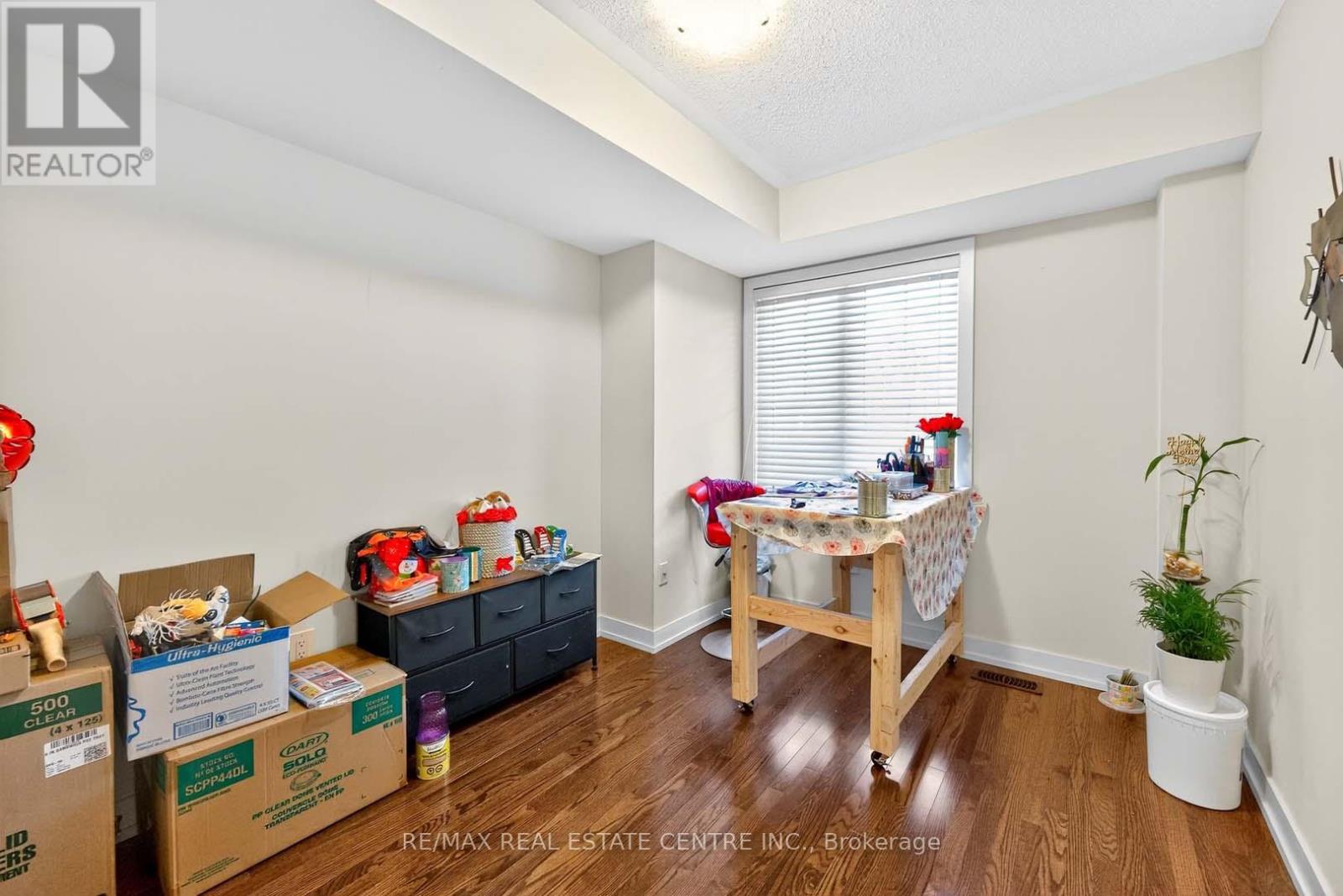 164 Inspire Boulevard, Brampton, Ontario  L6R 3X7 - Photo 6 - W12416601