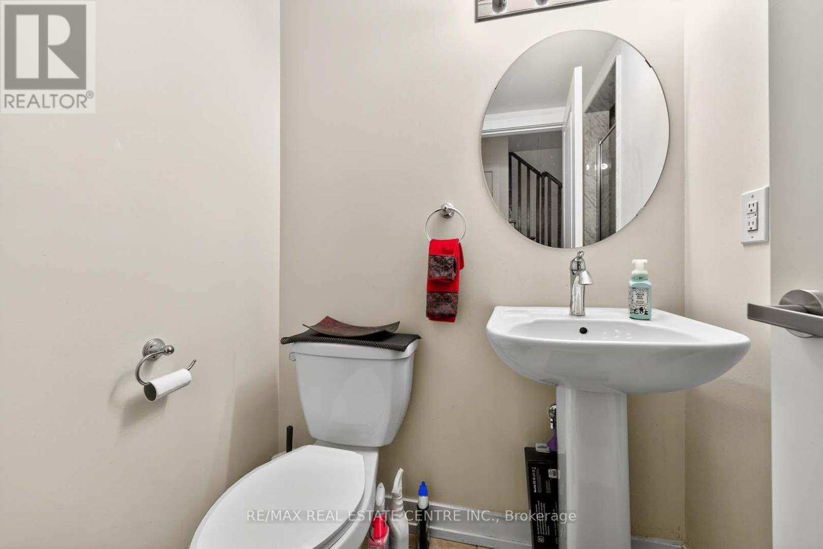 164 Inspire Boulevard, Brampton, Ontario  L6R 3X7 - Photo 7 - W12416601