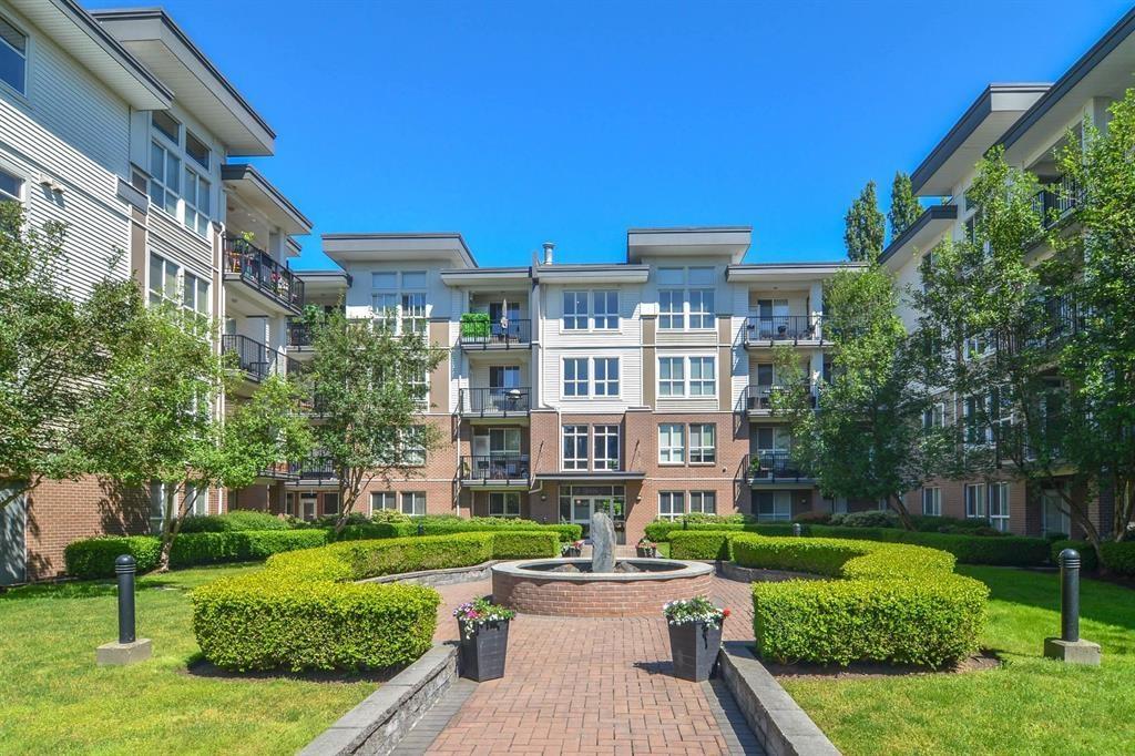 305 5430 201 STREET, Langley, British Columbia