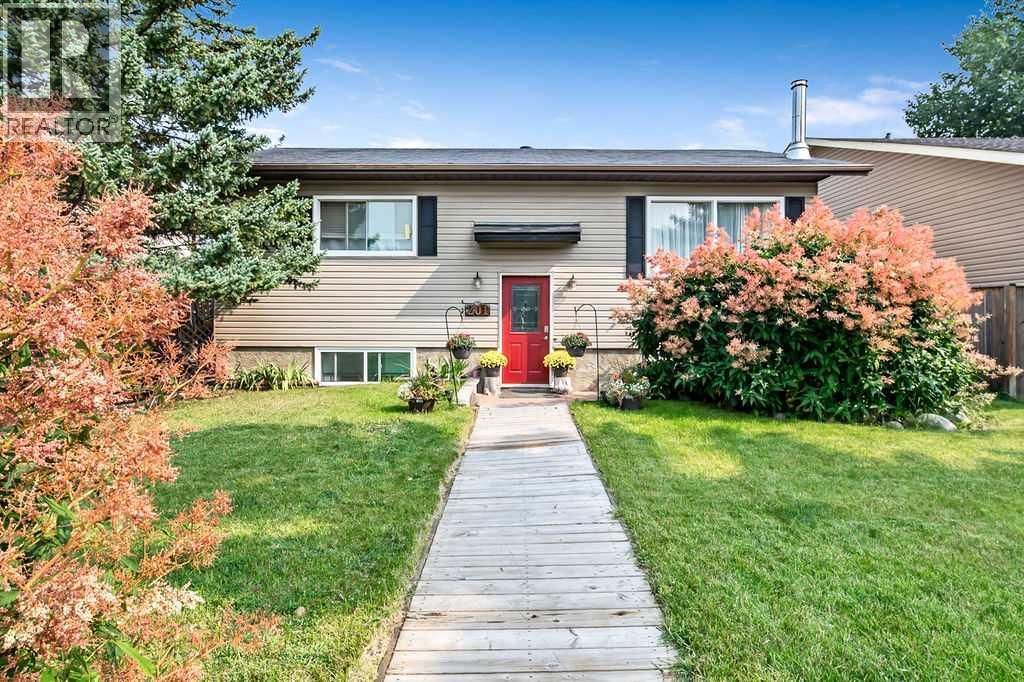201 Robert Street SW, Diamond Valley, Alberta