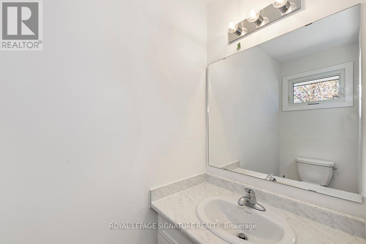 8 - 20 Anna Capri Drive, Hamilton (Templemead), Ontario  L8W 1M6 - Photo 12 - X12416588