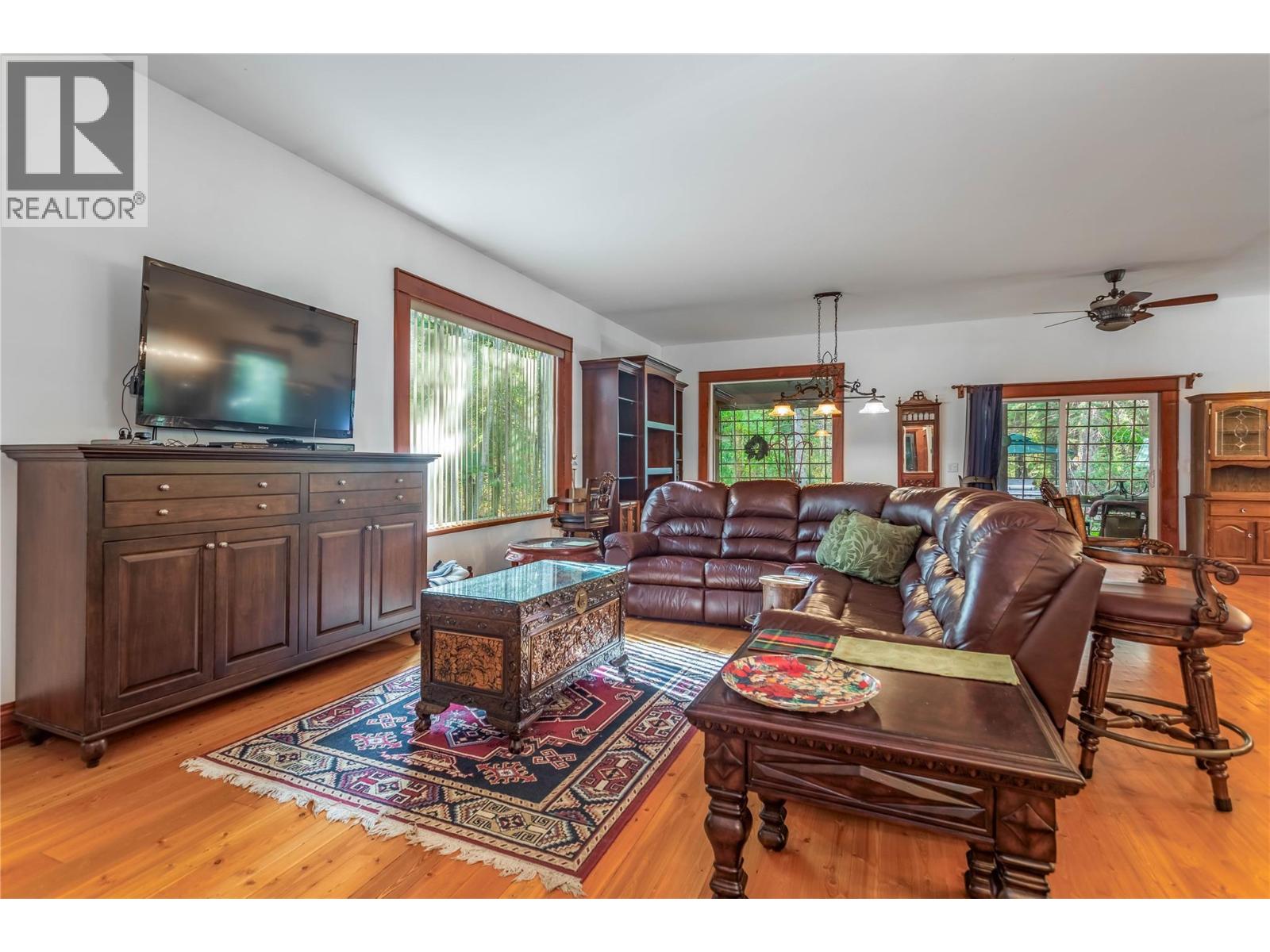 60 Pringle Road, Carmi, British Columbia  V0H 1A0 - Photo 9 - 10326486