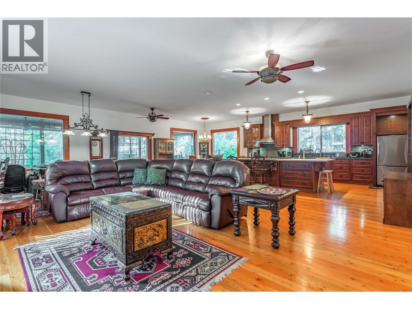 60 Pringle Road, Carmi, British Columbia