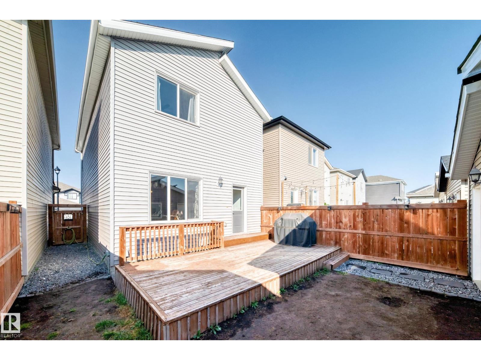 725 Berg Lo, Leduc, Alberta  T9E 1G9 - Photo 3 - E4458711