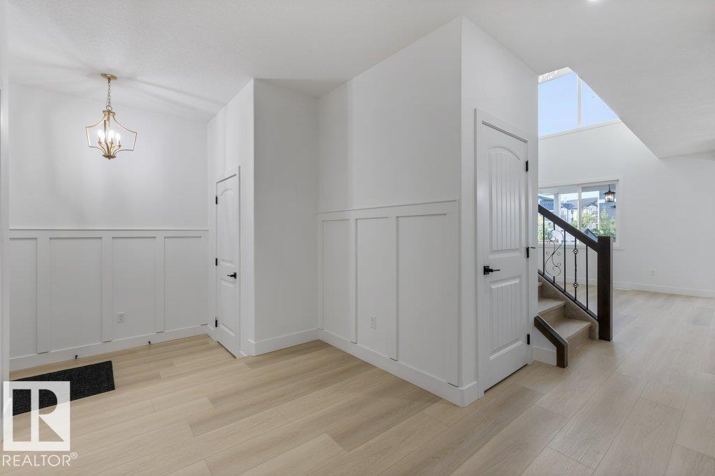 11010 174a Av Nw, Edmonton, Alberta  T5X 0C5 - Photo 2 - E4458712