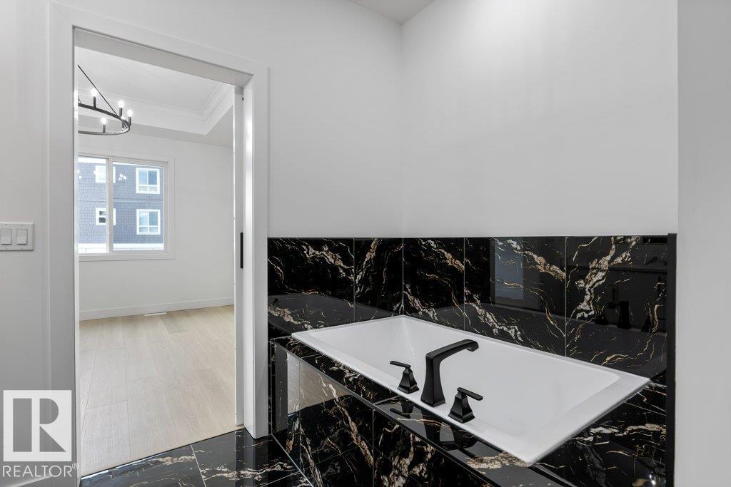 11010 174a Av Nw, Edmonton, Alberta  T5X 0C5 - Photo 37 - E4458712