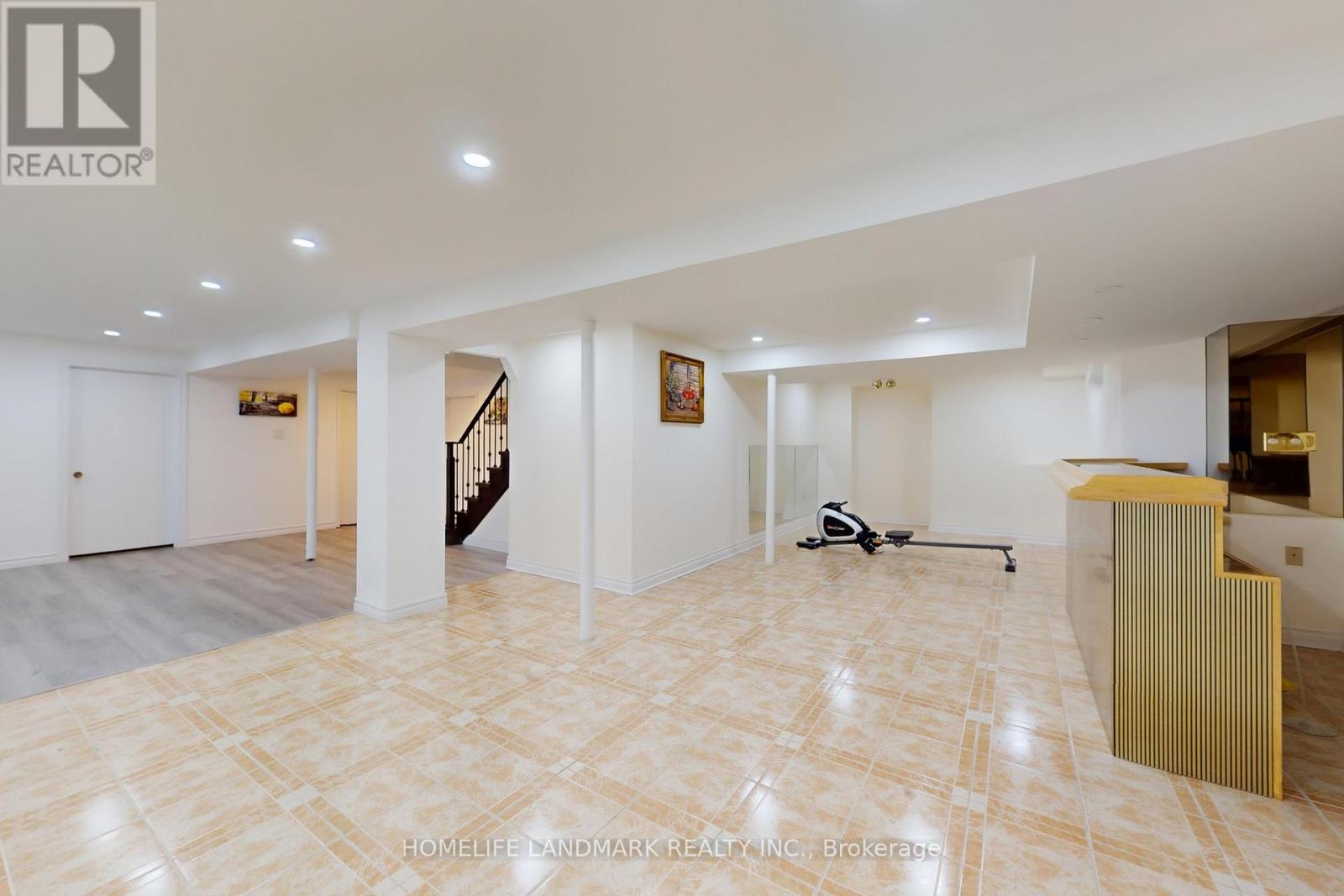 65 Rosemount Avenue, Markham, Ontario  L3T 6S8 - Photo 38 - N12416613