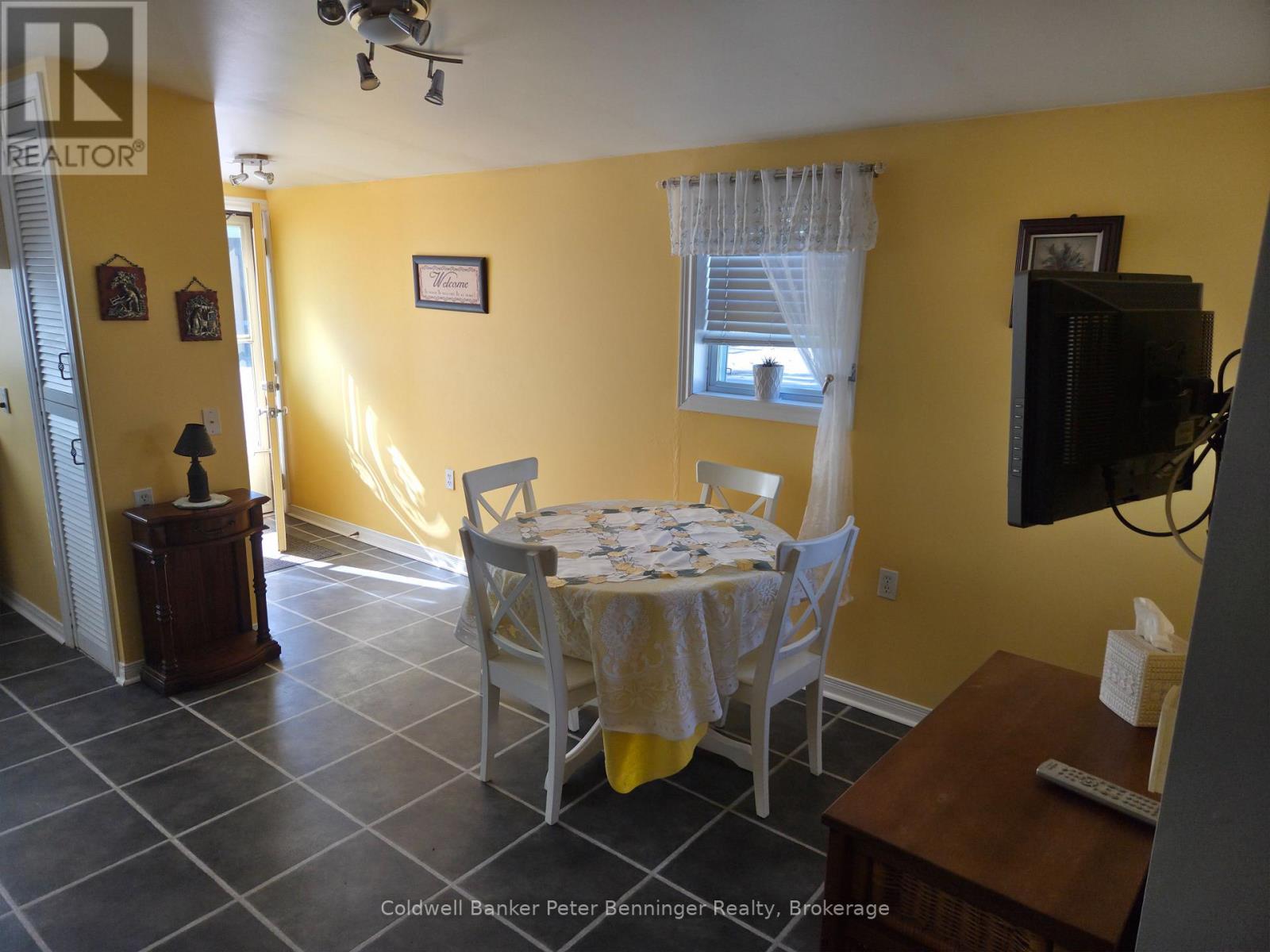 123 Scott Street, Woolwich, Ontario  N2J 4G8 - Photo 3 - X12416642