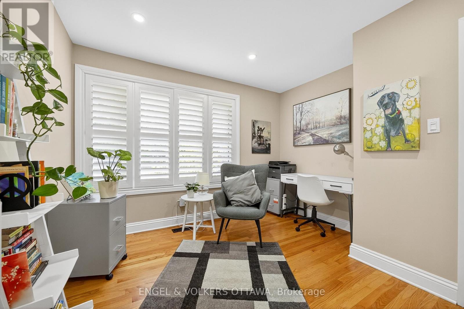 6 Foothills Drive, Ottawa, Ontario  K2H 6K3 - Photo 13 - X12416652
