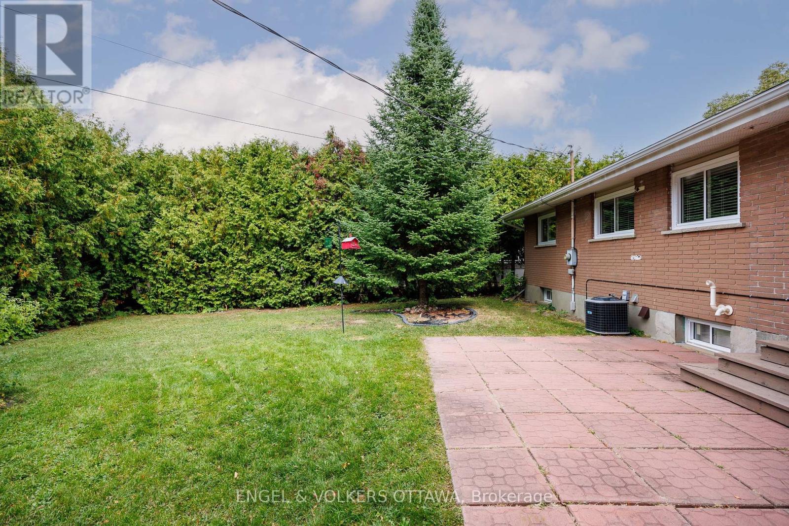 6 Foothills Drive, Ottawa, Ontario  K2H 6K3 - Photo 39 - X12416652