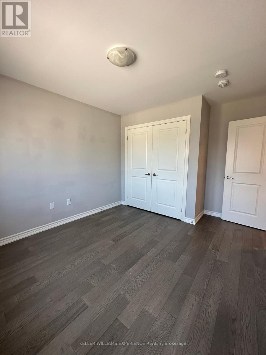 114 Jewel Street, Blue Mountains, Ontario  N0H 1J0 - Photo 15 - X12416620